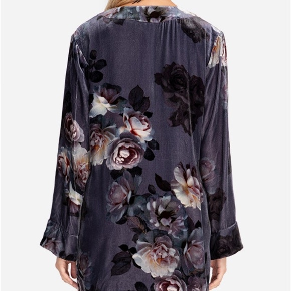 JOHNY WAS - MIDNIGHT ROSE VELVET KIMONO - Medium - Picture 3 of 4